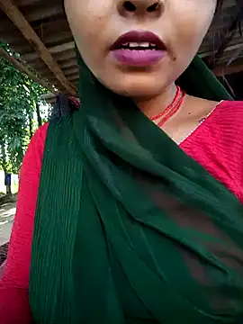 Snapshot of Monika_thakurr chatting on 06-02-26, 11:23 Monika thakurr online show from 06-02-26, 11:23