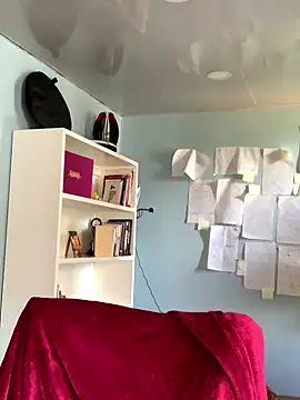 Snapshot of Canneela chatting on 09-26-25, 03:38 Canneela online show from 09-26-25, 03:38