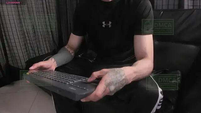 Mr Klein 69 online show from 11-12-25, 08:19