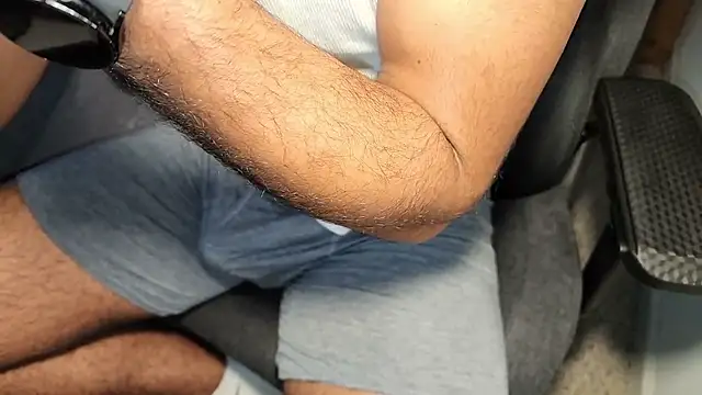 Snapshot of catt18 chatting on 01-05-26, 05:38 catt18 online show from 01-05-26, 05:38