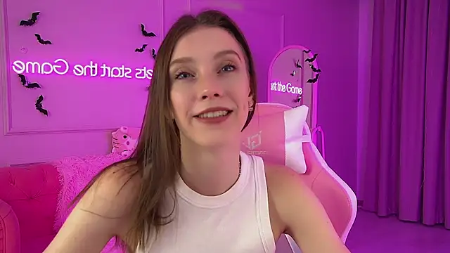Snapshot of VeronicaVances chatting on 10-16-25, 06:31 VeronicaVances online show from 10-16-25, 06:31