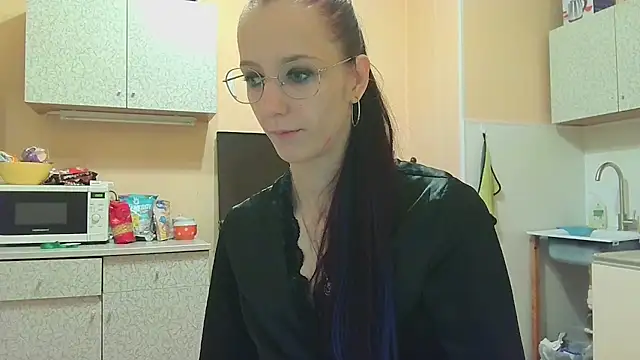 Snapshot of Lucy_Divine chatting on 09-19-25, 07:03 Lucy Divine online show from 09-19-25, 07:03