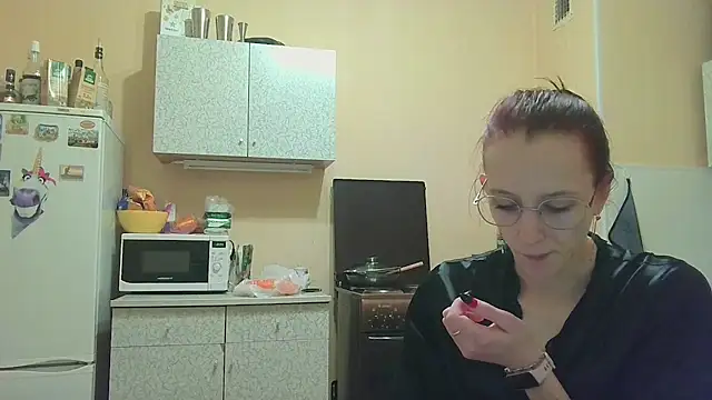 Lucy Divine online show from 11-03-25, 07:37