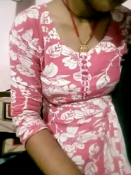 Hot ashna online show from 04-04-26, 06:16