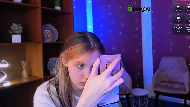 luna tin online show from 11-22-25, 09:30