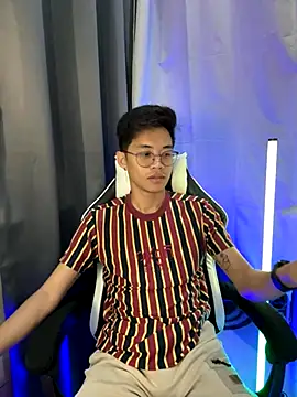 Snapshot of Prince-Harrison chatting on 11-07-25, 01:22 Prince-Harrison online show from 11-07-25, 01:22