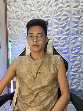 Snapshot of Prince-Harrison chatting on 11-24-25, 05:34 Prince-Harrison online show from 11-24-25, 05:34