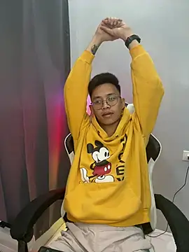 Snapshot of Prince-Harrison chatting on 02-18-26, 05:20 Prince-Harrison online show from 02-18-26, 05:20