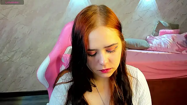 Alis Platt online show from 01-17-26, 04:06