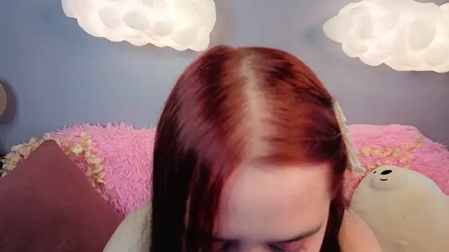 Snapshot of Alis_Platt chatting on 05-09-26, 01:22 Alis Platt online show from 05-09-26, 01:22