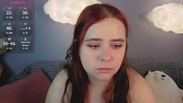 Snapshot of Alis_Platt chatting on 05-25-26, 01:00 Alis Platt online show from 05-25-26, 01:00