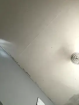 Snapshot of Victoriasteel chatting on 09-12-25, 08:25 Victoriasteel online show from 09-12-25, 08:25