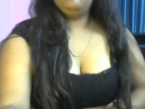 Snapshot of Queenxxx98 chatting on 02-07-26, 08:01 Queenxxx98 online show from 02-07-26, 08:01