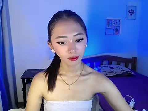 Snapshot of lovely_kiannaHugecock chatting on 03-07-26, 07:49 lovely kiannaHugecock online show from 03-07-26, 07:49