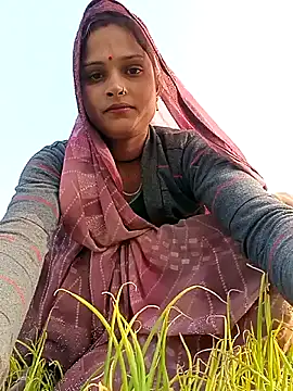 Snapshot of Sapna9685 chatting on 12-19-25, 10:11 Sapna9685 online show from 12-19-25, 10:11