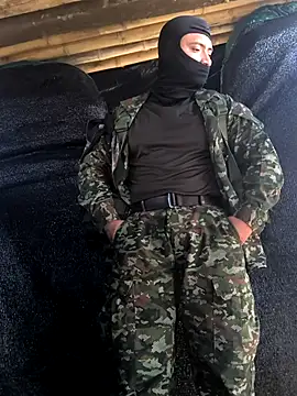 lamejorpene online show from 04-25-26, 05:43