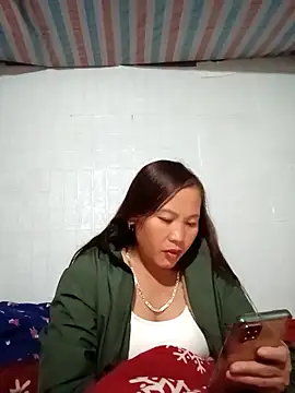 Seg min online show from 12-15-25, 01:04