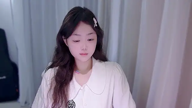 YUANYUAN-A online show from 11-13-25, 01:15