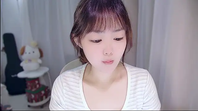 YUANYUAN-A online show from 04-04-26, 12:35