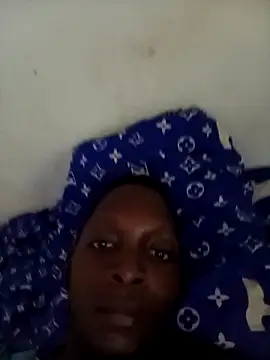 Snapshot of Biguyzi chatting on 02-15-26, 11:30 Biguyzi online show from 02-15-26, 11:30