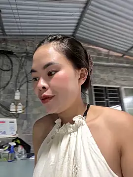 Snapshot of han-cute chatting on 09-23-25, 12:35 han-cute online show from 09-23-25, 12:35