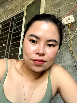 Snapshot of han-cute chatting on 10-12-25, 08:35 han-cute online show from 10-12-25, 08:35