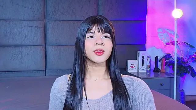 Slenna Moon online show from 03-18-26, 11:30