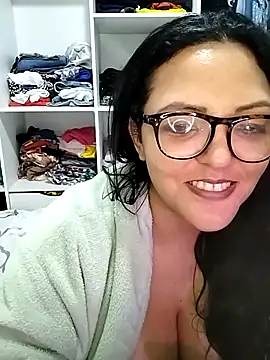 Snapshot of AuroraChest chatting on 09-10-25, 09:04 AuroraChest online show from 09-10-25, 09:04