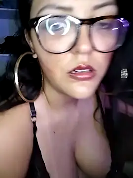 Snapshot of AuroraChest chatting on 09-14-25, 07:13 AuroraChest online show from 09-14-25, 07:13