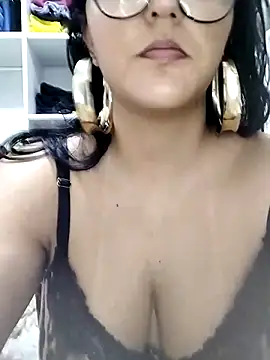 Snapshot of AuroraChest chatting on 09-23-25, 06:55 AuroraChest online show from 09-23-25, 06:55