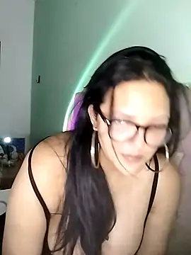 Snapshot of AuroraChest chatting on 09-26-25, 09:30 AuroraChest online show from 09-26-25, 09:30