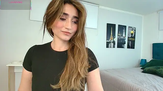Snapshot of linda_morgan1 chatting on 06-03-26, 12:19 linda morgan1 online show from 06-03-26, 12:19