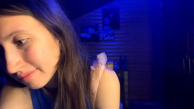 Snapshot of Shyselly chatting on 09-21-25, 07:48 Shyselly online show from 09-21-25, 07:48