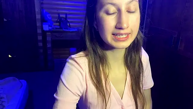 Snapshot of Shyselly chatting on 10-02-25, 07:54 Shyselly online show from 10-02-25, 07:54