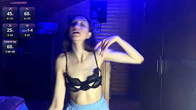 Shyselly online show from 11-18-25, 05:17