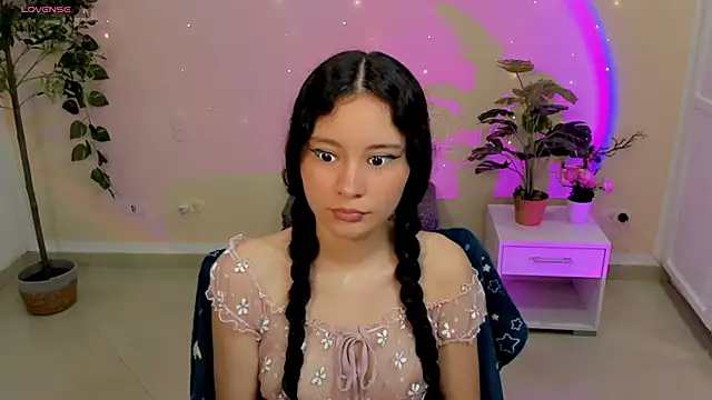 Krysten Riter online show from 02-25-26, 01:43