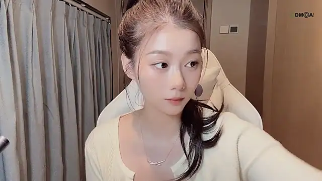 Makinghappymyself  online show from 11-26-25, 01:12