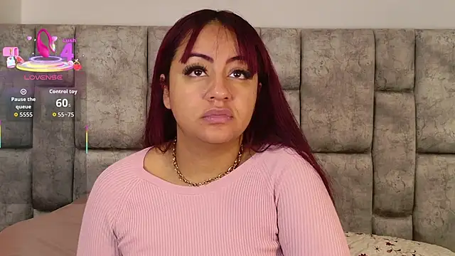 Snapshot of DaniniAnderson chatting on 11-19-25, 04:23 DaniniAnderson online show from 11-19-25, 04:23