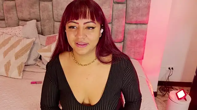 Snapshot of DaniniAnderson chatting on 12-02-25, 04:18 DaniniAnderson online show from 12-02-25, 04:18