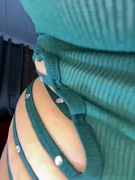 tianastone  online show from 10-04-25, 03:48