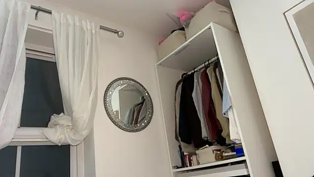 KayleeBella online show from 02-05-26, 09:41