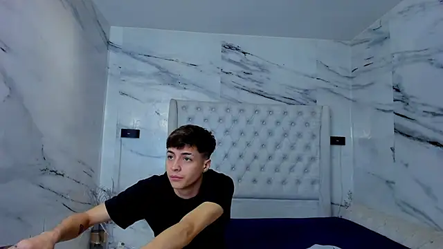 Ari and Storm online show from 12-20-25, 02:02