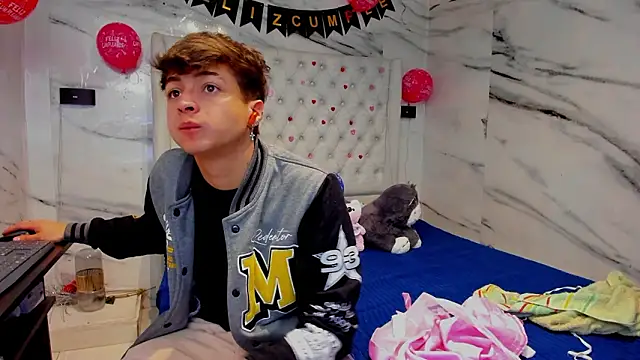 Ari and Storm online show from 03-04-26, 02:12