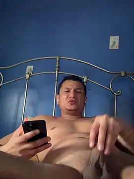 Snapshot of stevo170t chatting on 11-09-25, 08:29 stevo170t online show from 11-09-25, 08:29