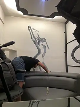 LiamDeep online show from 12-16-25, 08:25