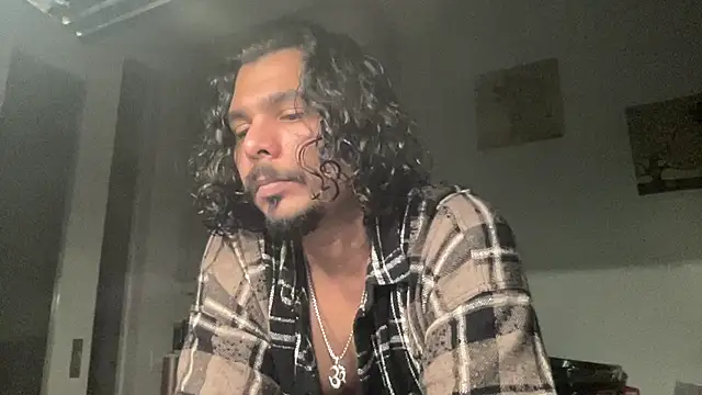 Snapshot of daddyvibes chatting on 11-23-25, 05:07 daddyvibes online show from 11-23-25, 05:07