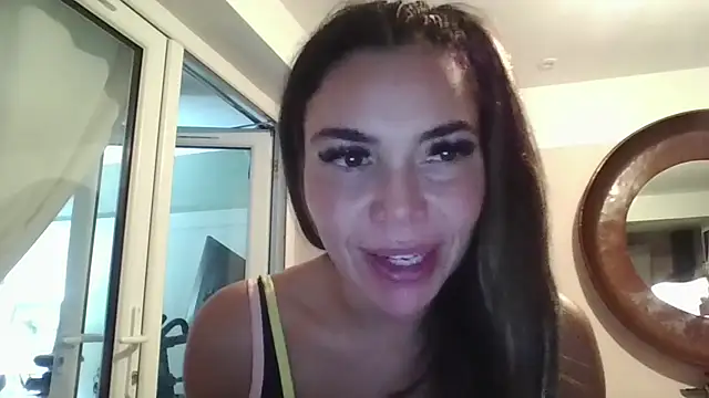 Saucy-Sharna online show from 10-24-25, 01:13