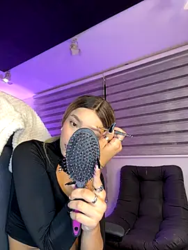 SkyThompson online show from 11-14-25, 04:22