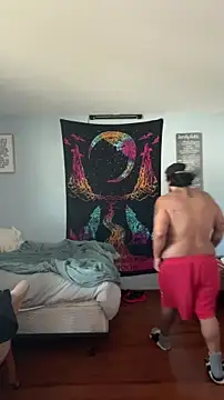 Lunablu13 online show from 12-17-25, 02:56