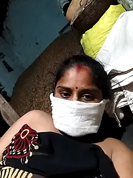 Snapshot of Sheema_tyagi chatting on 10-24-25, 07:10 Sheema tyagi online show from 10-24-25, 07:10